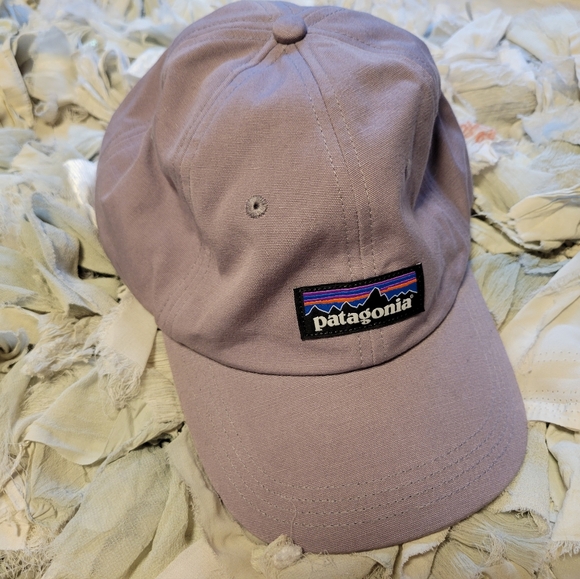 Patagonia Accessories - Patagucccci ...Dad's hat♡